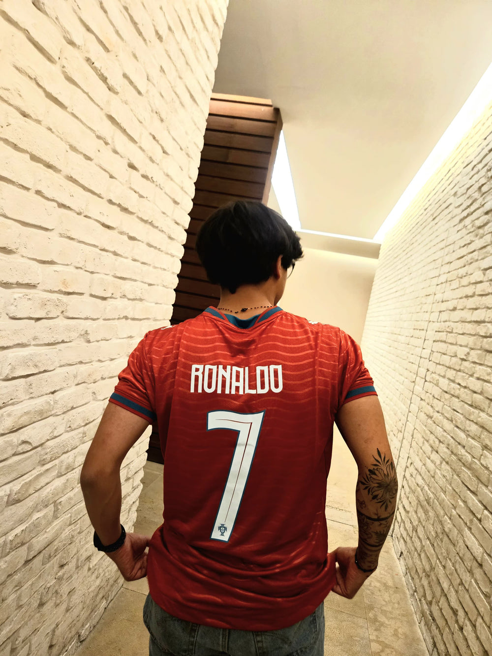 Cliente de M90 usando un jersey