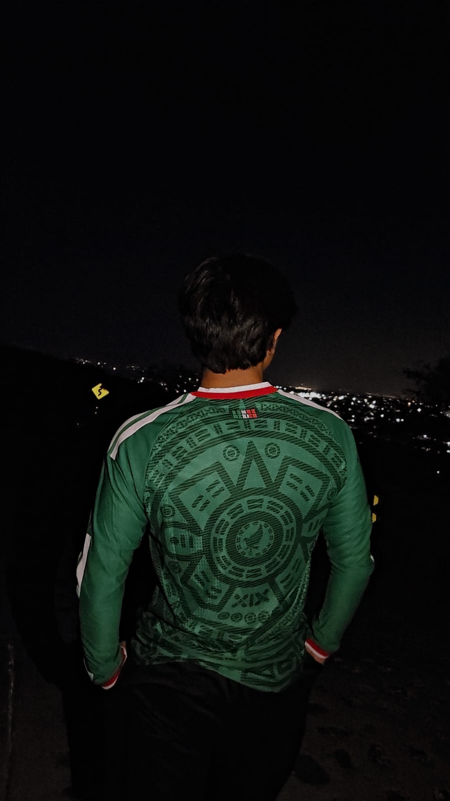 Cliente de M90 usando un jersey