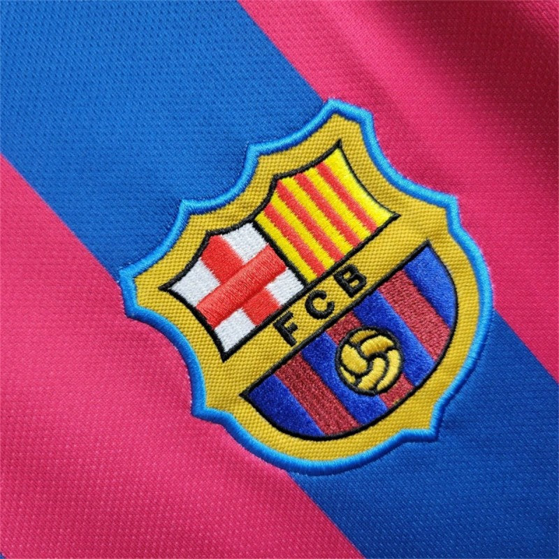 Barcelona Local RONALDINHO - 05/06