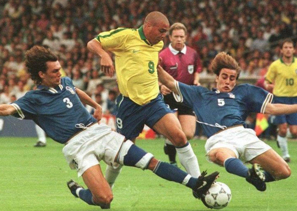 Italia Local Euro 1996 Retro